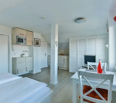 Haus Broenshoog, 11 In Strandnaher Lage *