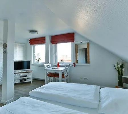 Apartment Haus Broenshoog, 11 In Strandnaher Lage *